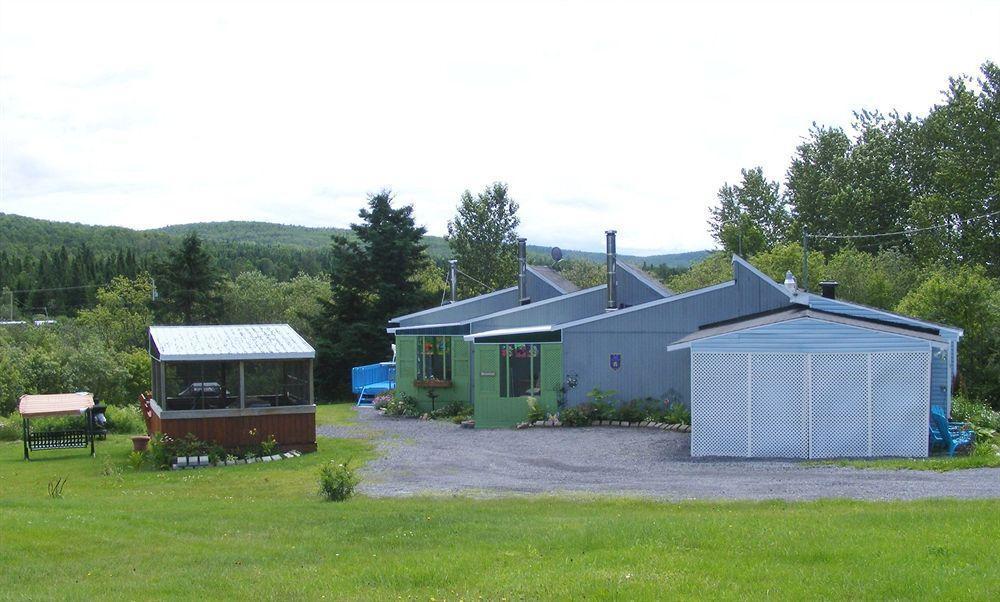 Villa Oasis Du Grand Fond Inc La Malbaie Exterior foto